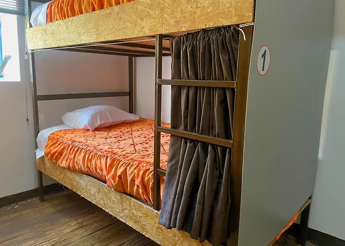 Hostel - Dorms