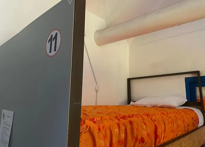 Hostel - Dorms