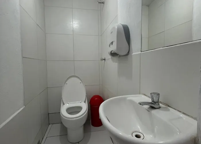 - Dorms Cusco